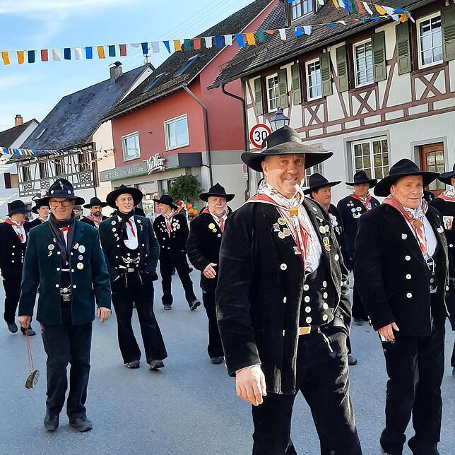 Bild 22: Bermatingen: Die Bilder-Highlights des ausgelassenen Umzugs und der Narrenolympiade!