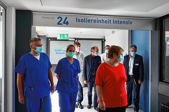 Ab sofort ist die „Corona-Station“ im Klinikum Friedrichshafen im Betrieb, freilich nur im Bedarfsfall. Hier werden ...