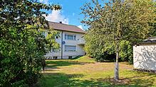 Das alte Pfarrhaus in Wutöschingen wird abgerissen, an seiner Stelle wird eine Tagespflegeeinrichtung für Senioren mit sechs Wohnungen ...