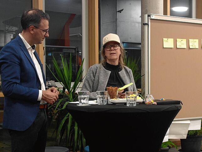 Herrischrieds Bürgermeister Christian Dröse und Vereinsvorsitzende Xenia Hertel sammeln neue Ideen.