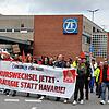 Die ZF-Belegschaft in Friedrichshafen protestierte Dienstag gegen den Kurs des Vorstands. Doch mit Konfrontation allein ist ZF nicht zu ...