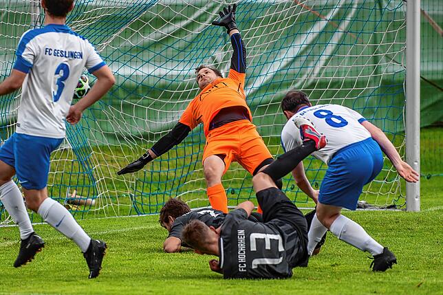 Bild 26: FC Geißlingen gewinnt Küssaburg-Pokal durch 4:3-Sieg gegen den FC Hochrhein &ndash; wir haben Bilder!