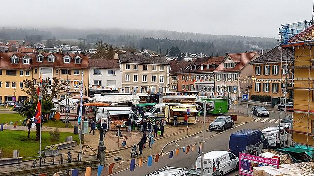 Der Wochenmarkt in Markdorf.
