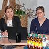 Die Vorsitzende Melanie Hahn (links) und die Einsatzleiterin Claudia Mägerle geben im Gemeinderat einen Überblick, wie sich der ...