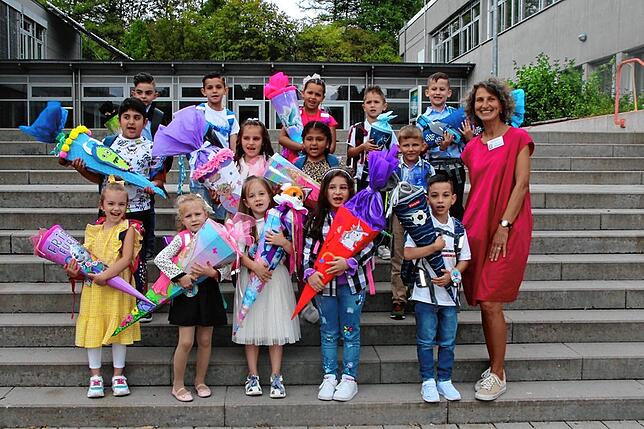 Die Klasse 1b der Bickebergschule mit Klassenlehrerin Susanne Schmitt.