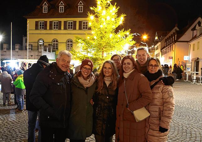 Bild 22: Stimmungsvoller Auftakt des Donaueschinger Adventsmarktes