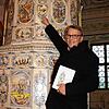 Der Kachelofen im Betsaal von Kloster und Schloss Salem besticht durch seine zahlreichen Bildkacheln. Sie enthalten teilweise ...