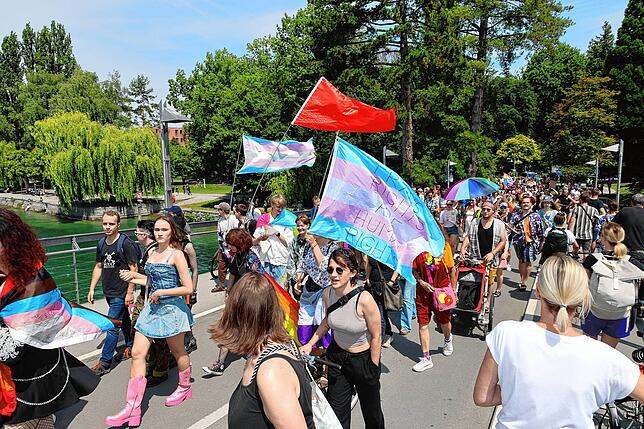 Bild 41: Der CSD Konstanz feiert 20. Geburtstag mit einer Pride-Parade durch die Stadt