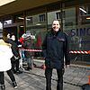 Stefan Schüttler, bei der Singener Stadtverwaltung für den Bevölkerungsschutz zuständig, vor dem Impfstützpunkt in der Scheffelstraße. ...