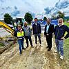 Endlich geht es voran mit dem Ausbau des Glasfasernetzes in Gottmadingen. Artur Amorim, Heinz-Dieter Restle, Martin Boos, Michael ...