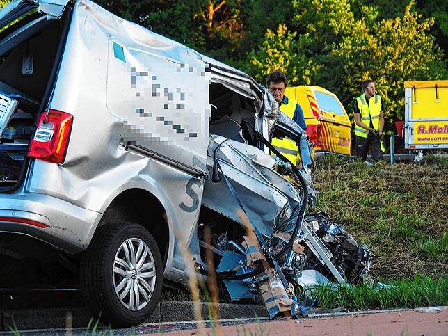 Bereits 2018 ereignete sich ein schwerer Unfall auf der B 33 bei Allensbach.