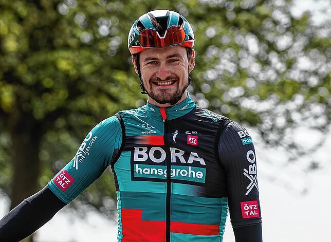 Aufgabe: „Am ersten Tag war es sehr nervös, aber ich konnte meinen Teamkollegen in die richtige Position bringen, so dass Roglic, Vlasov ...