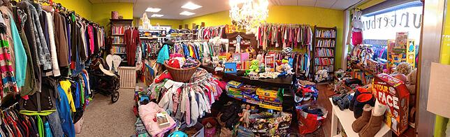 Im Secondhand-Laden in Stetten gibt es viele Kindersachen.