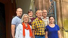 Sie hoffen auf Kandidaten (von links): Pfarrer Steffen Mahler, Pfarrerinnen Ulrike Krumm und Nina Reichel, Vorsitzender Schopfheim ...