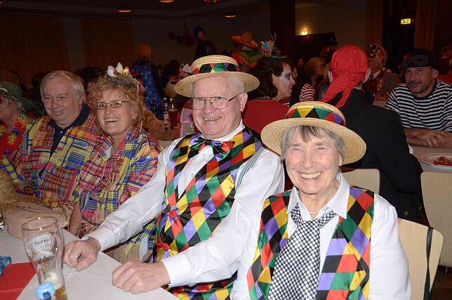 Bild 1: „Firlefanz-und- Narrentanz“ in Markdorf