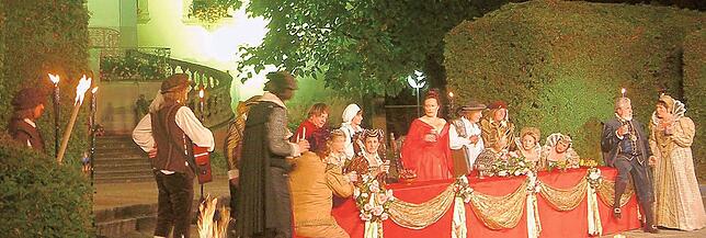 Einer der Höhepunkte des Freundeskreises Purkersdorf: Die Aufführung des „Jedermann“ durch das Theatrer Purkersdorf im Schlosspark im ...