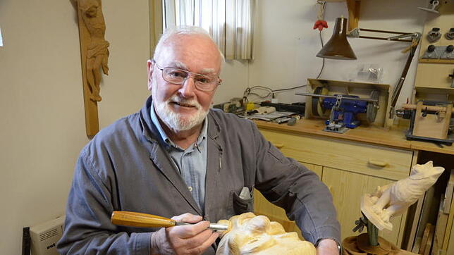 Das Werkzeug, das Ernst Benzing zum Masken schnitzen verwendet, stammt teilweise noch von seinem Vater.