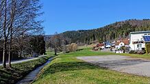 Der Amtenhauser Bach erhält am oberen Lauf eine weitere Freianlage mit Sitzstufen und Niedrigwasserbereich. Ferner wird er renaturiert, ...