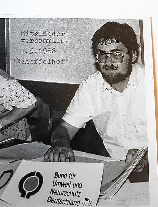 Bernhard Biendl, damaliger Vorsitzender des BUND, bei der ersten Hauptversammlung im „Scheffelhof“.