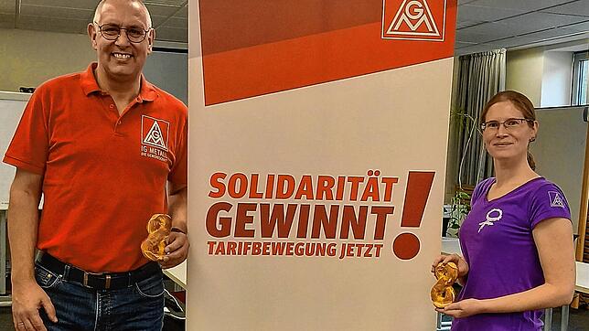 Thomas Bleile und Angela Linsbauer wollen für die Arbeitnehmer der Metall- und Elektroindustrie acht Prozent mehr Lohn herausholen.