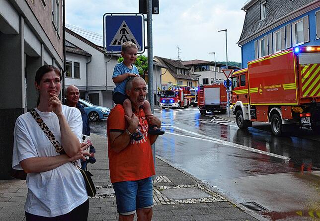 Bild 2: Bilder der Hauptübung der Freiwilligen Feuerwehr Markdorf – Teil 3