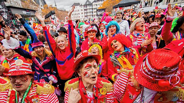 Der Kölner Karneval, hier ein Archivbild, bekommt am Montag erstmalig Besuch von Hästrägern aus der Vereinigung der Schwäbisch ...